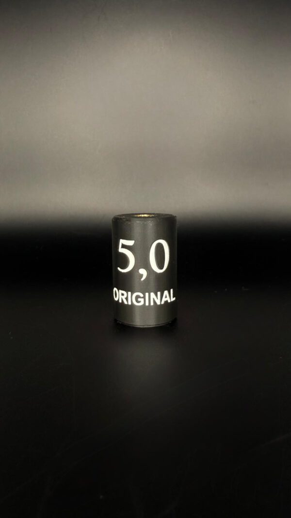 5,0
